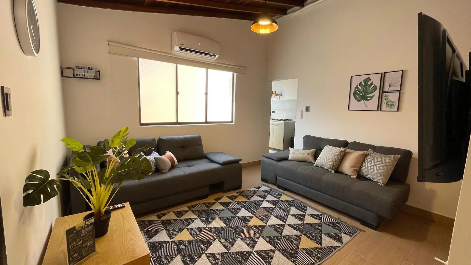 Center City Flats - Manila In El Poblado Medellín Apartment